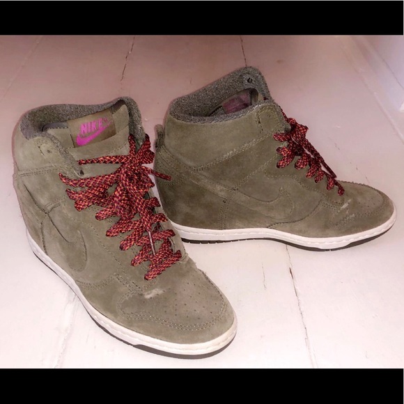 heeled trainers nike